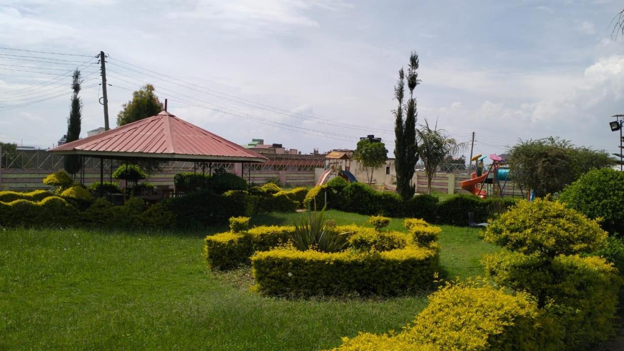 Newstead Hotel Naivasha Exterior photo